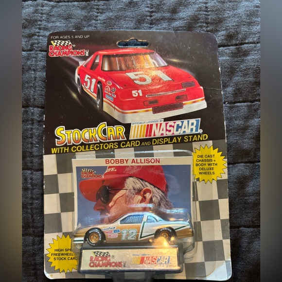 Bobby Allison Goodyear‎ Racing Champions 1/64 - Picture 1 of 2